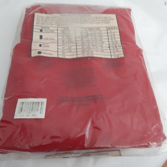 Vintage Perfect Settings By Excell Red Fabric Tablecloth New Christmas - Picture 5 of 6